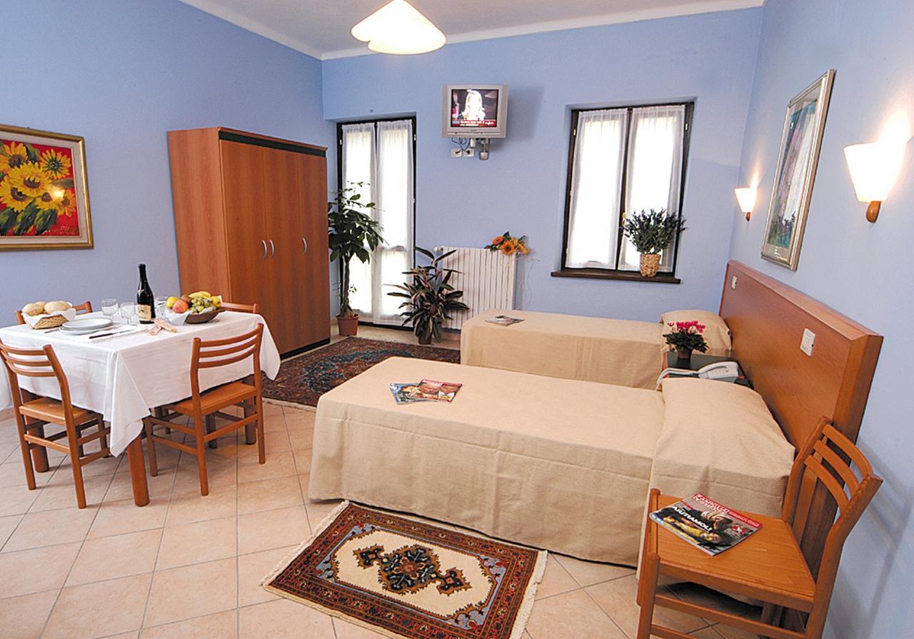Casa Vacanze Provenzale Torre Pellice Bagian luar foto